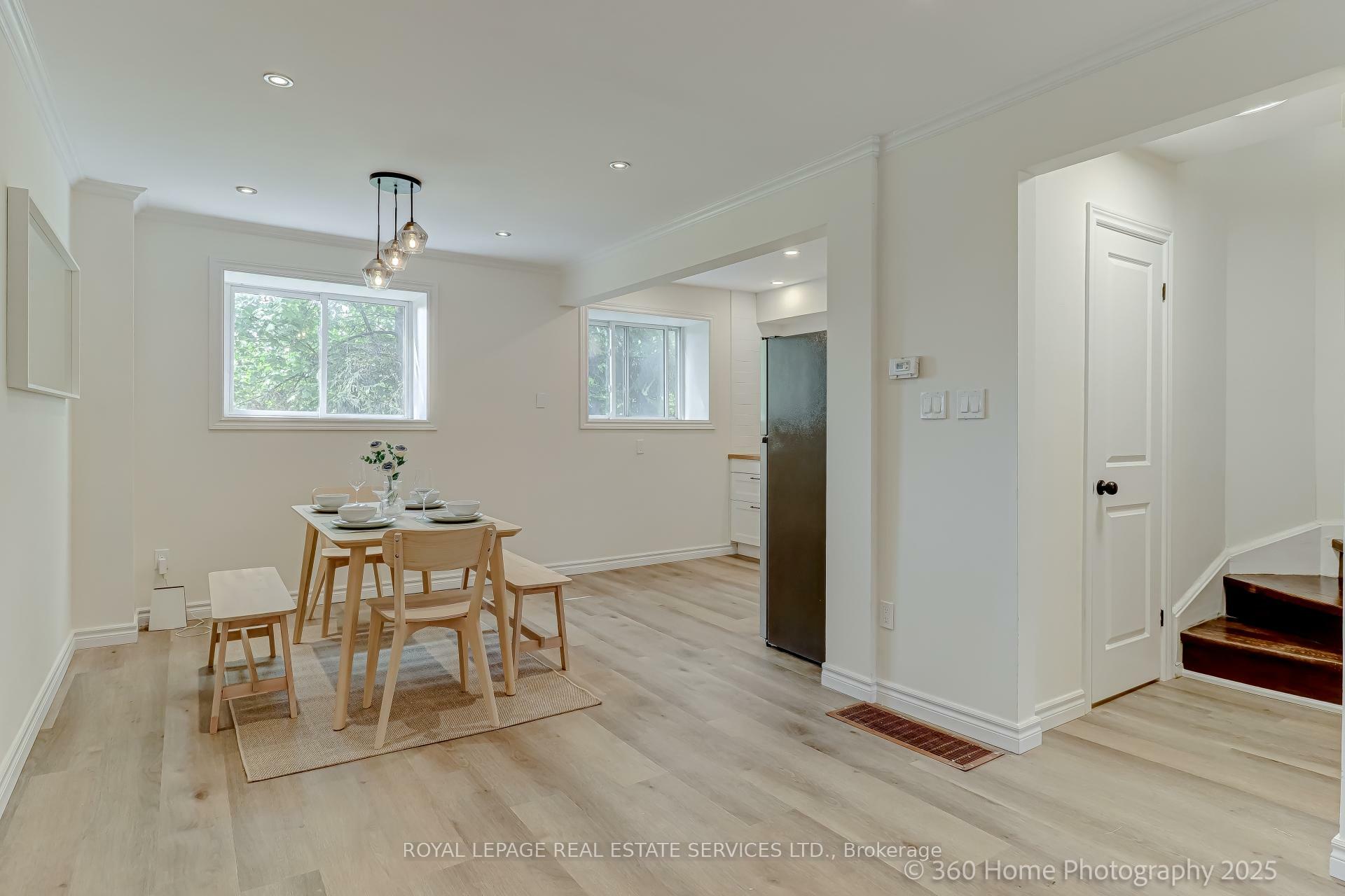 Property Photo: 25 Collinsgrove Road 121 ON M1E 3S3