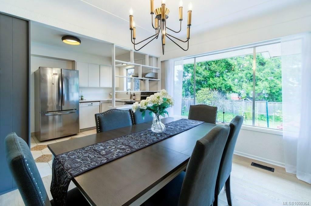Property Photo: 1890 Grandview Dr BC V8N 2V1