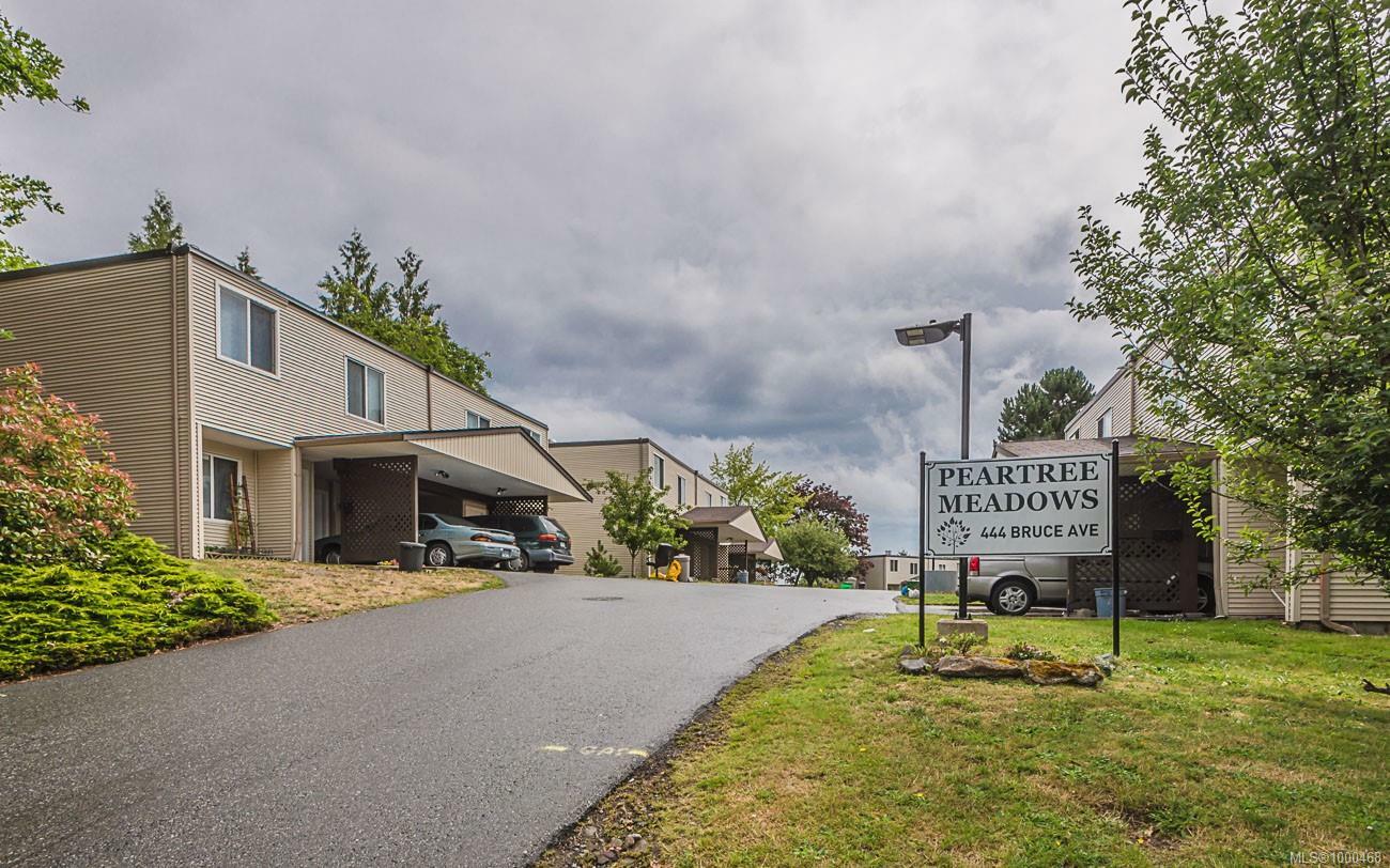 Property Photo: 444 Bruce Ave 12 BC V9R 5W5