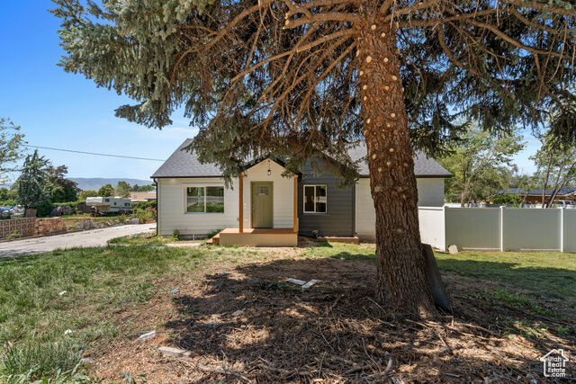 Property Photo:  905 N 100 E  UT 84062 