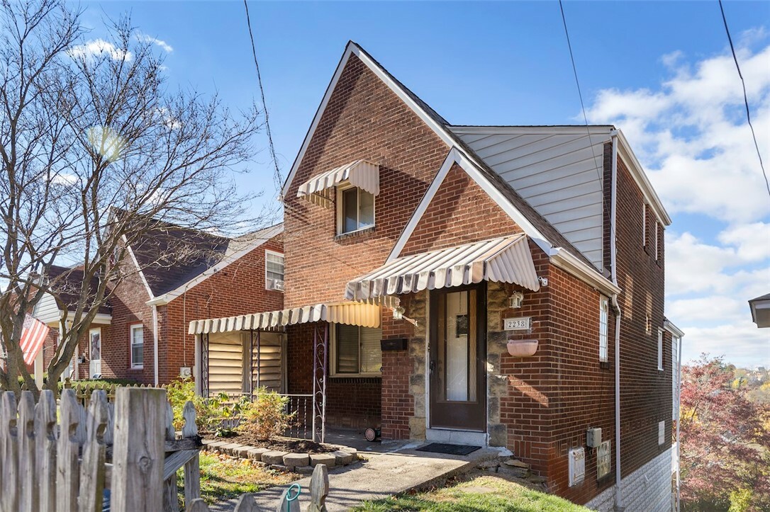 Property Photo: 2238 Lucina Avenue PA 15210