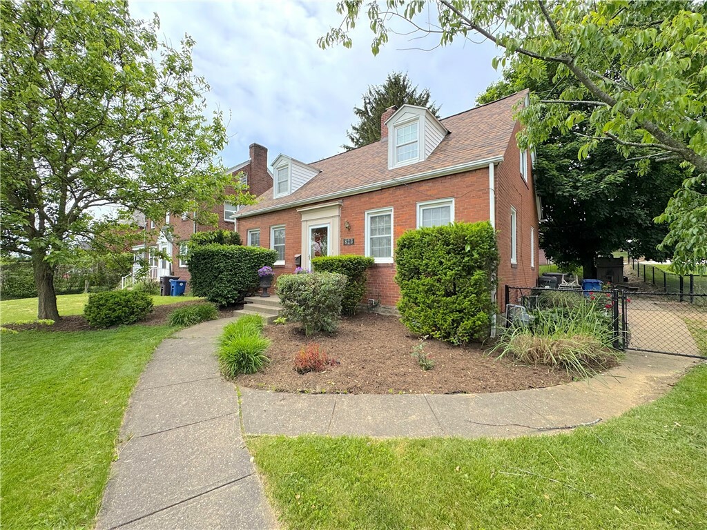 Property Photo: 823 Irwin Drive PA 15236