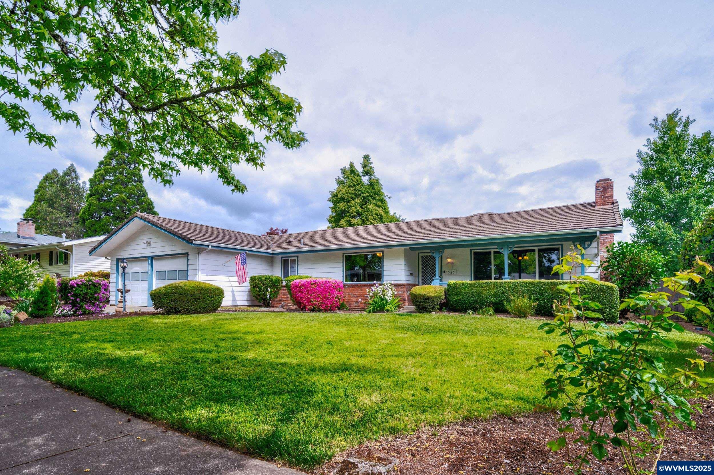 Property Photo: 1525 Ewald Av SE OR 97302