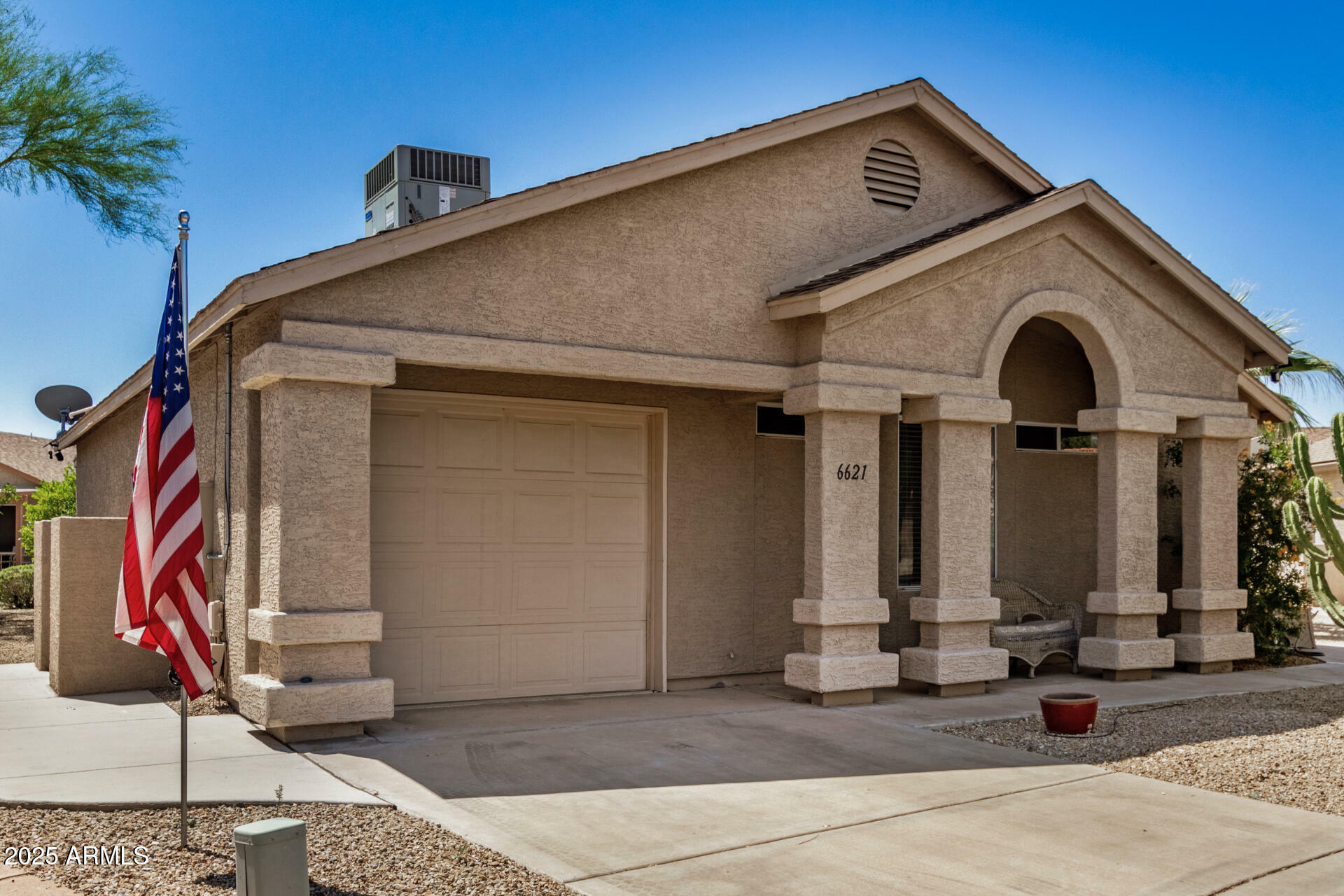 Property Photo: 6621 S Coral Gable Drive AZ 85249
