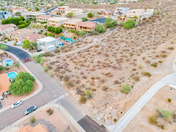 Property Photo:  18249 N 13th Place 1  AZ 85022 