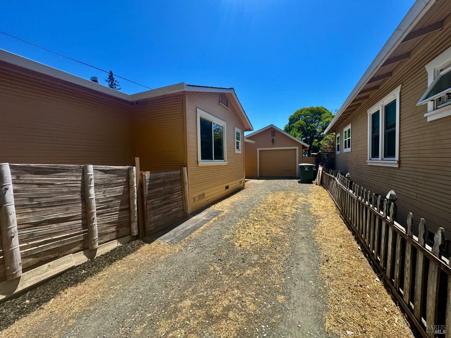 Property Photo:  514 Earle Street  CA 95404 