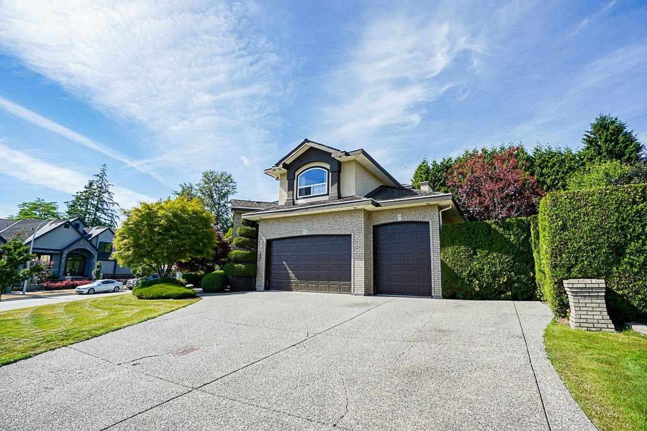 Property Photo: 18467 55 Avenue BC V3S 8S1