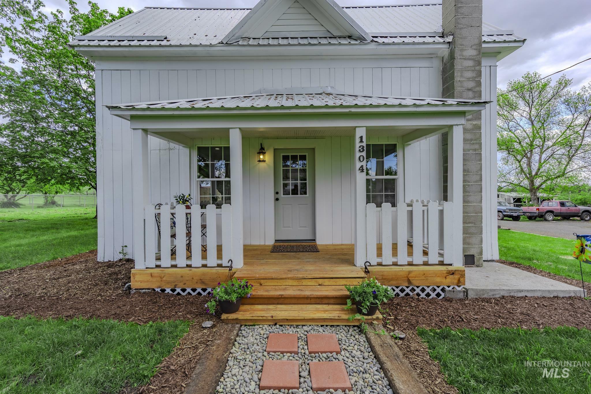 Property Photo: 1304 Scott Street ID 83530