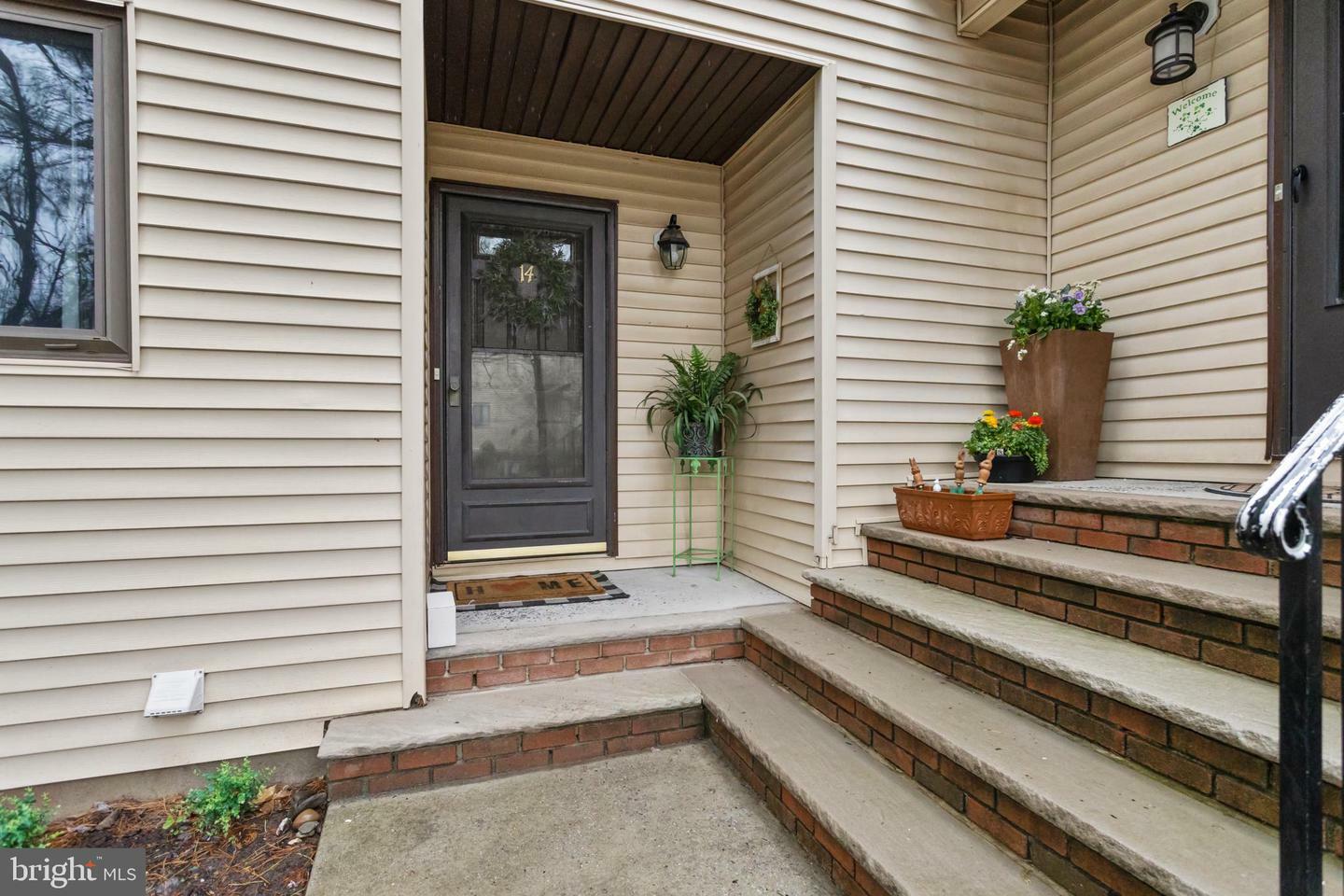 Property Photo: 14 Cedar Court NJ 08822