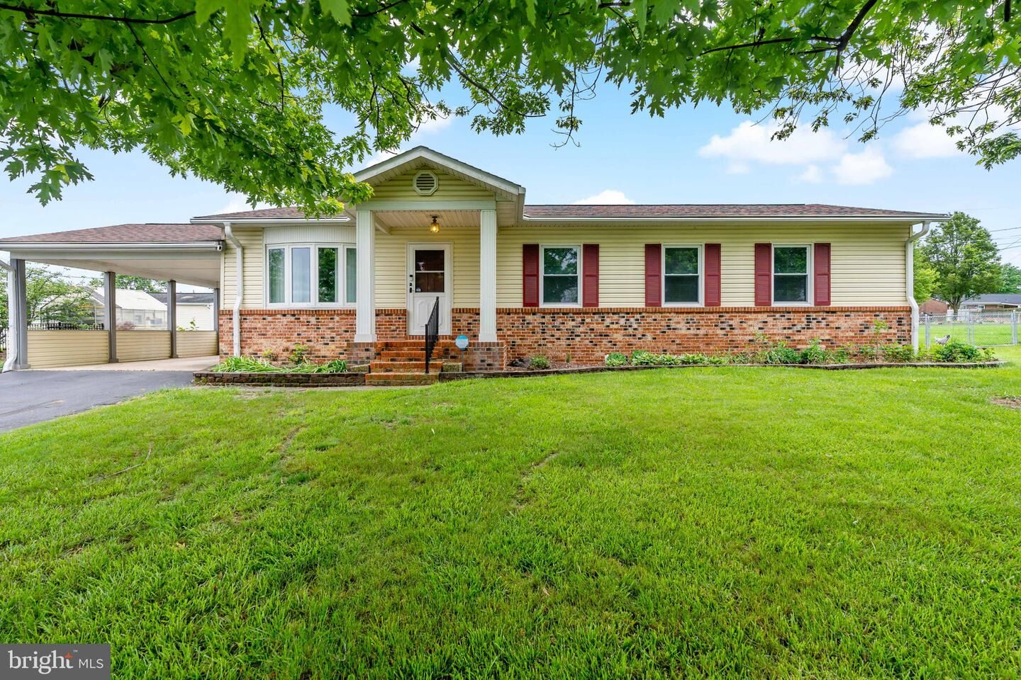 Property Photo: 492 Mimosa Drive WV 25404