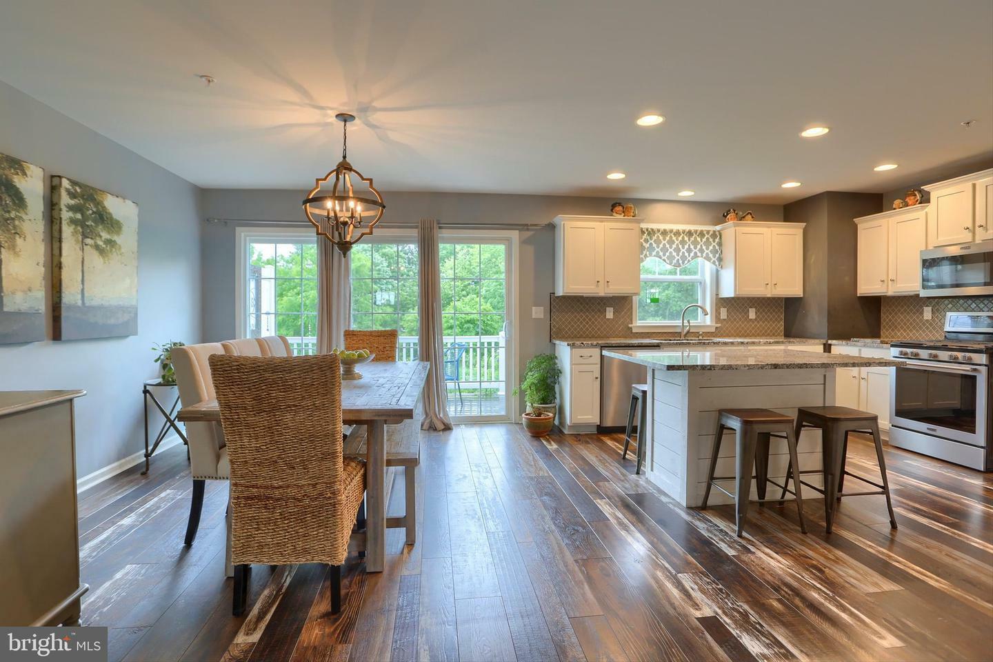 Property Photo: 409 Landover Court PA 17025