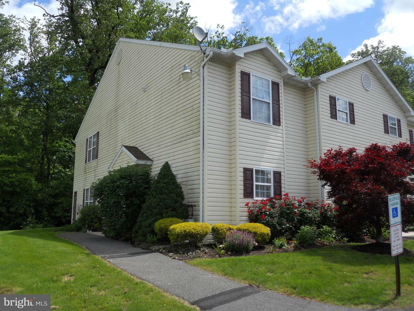 106 Christine Drive  Reading PA 19606 photo