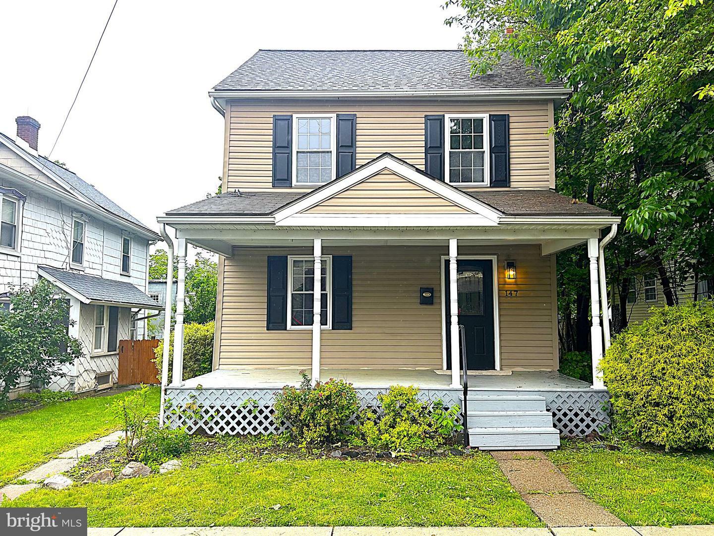 Property Photo: 147 W Broad Street PA 18969