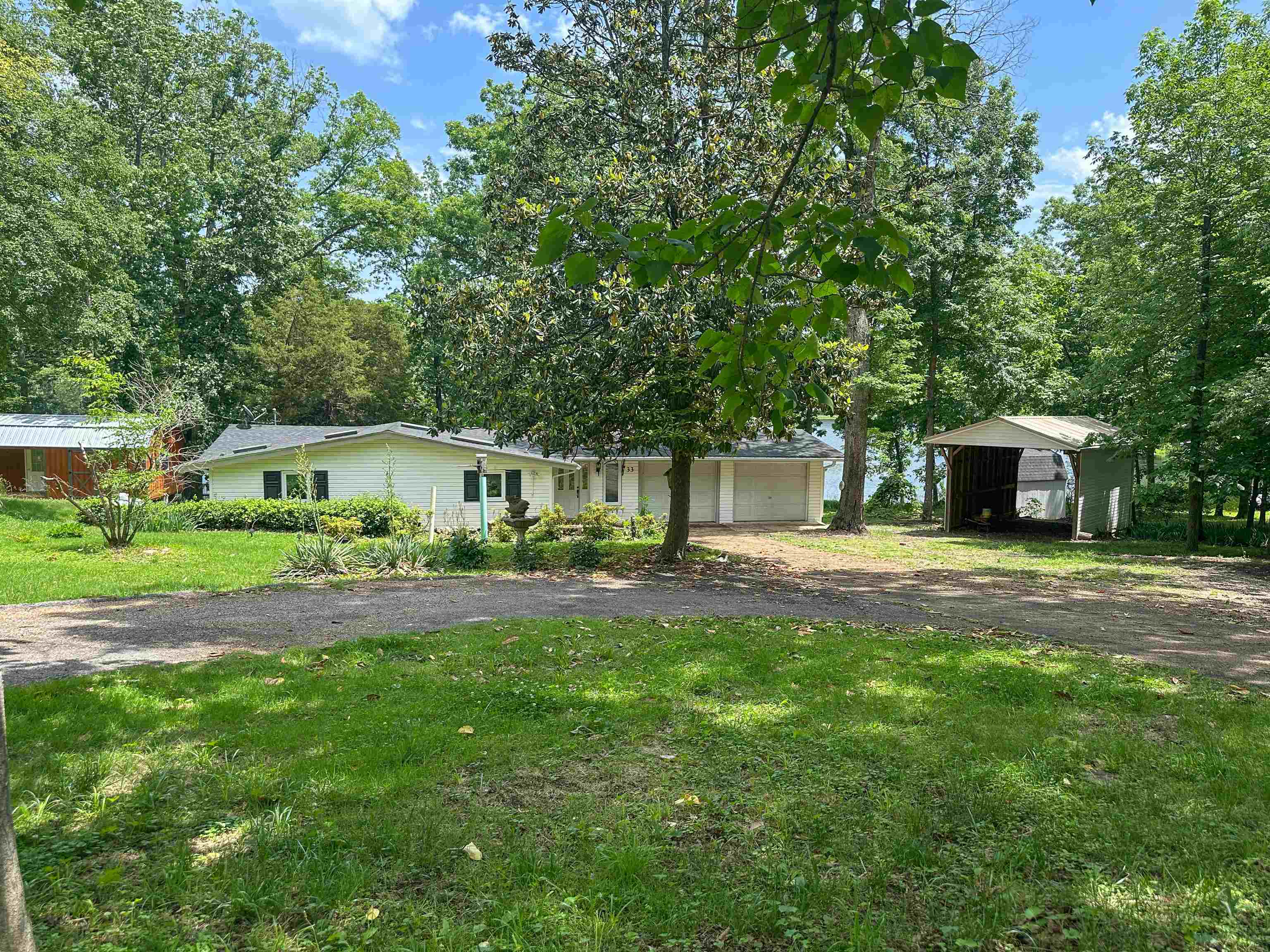 33 W Lakeshore Drive  Cherokee Village AR 72529 photo