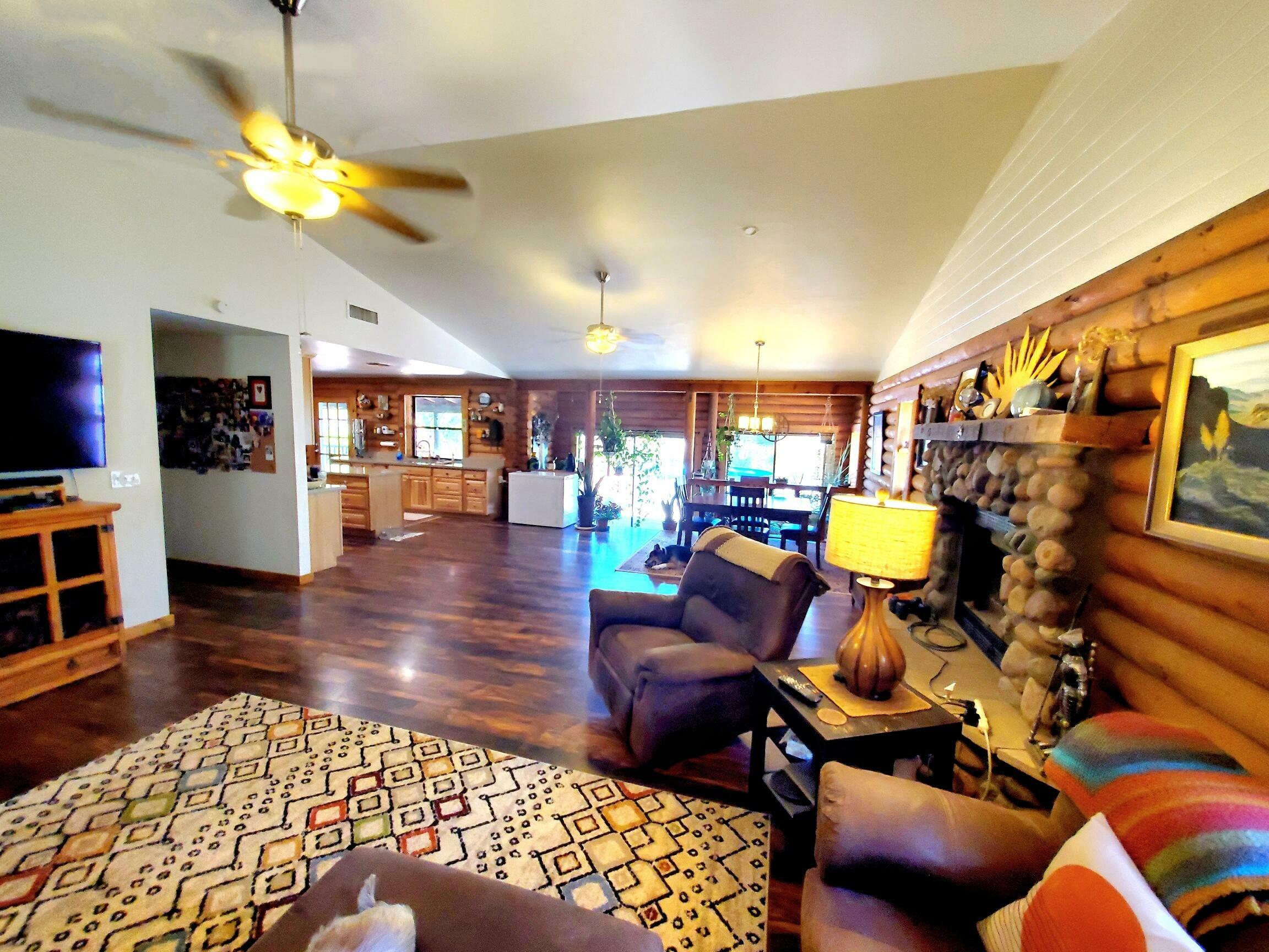Property Photo: 367 S River Road AZ 85541