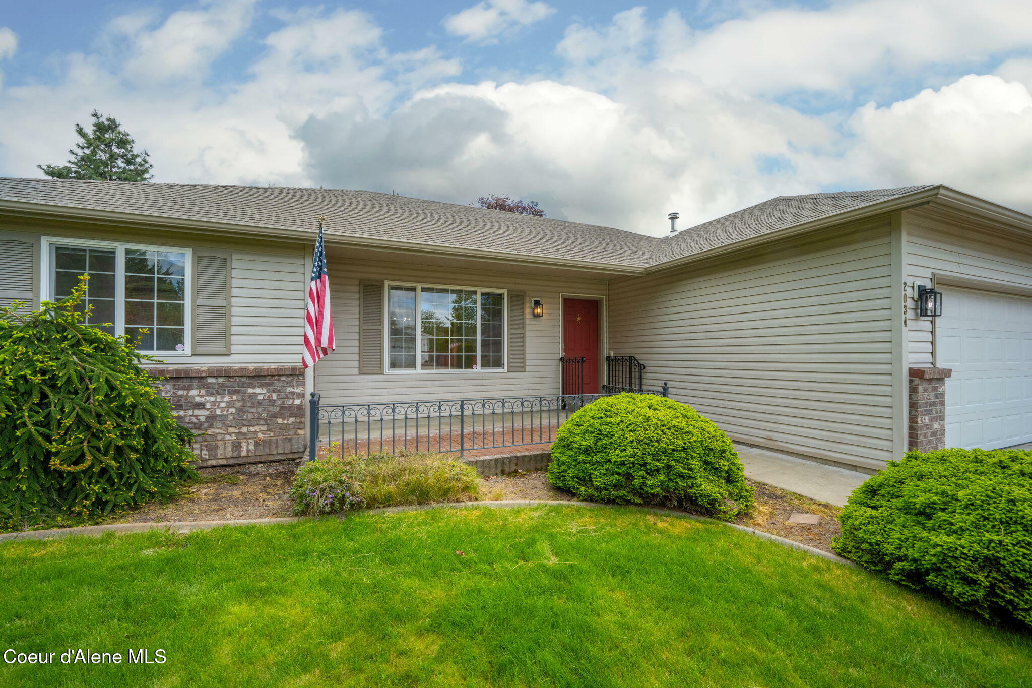 2034 E Greenleaf Ave  Coeur D'Alene ID 83815 photo
