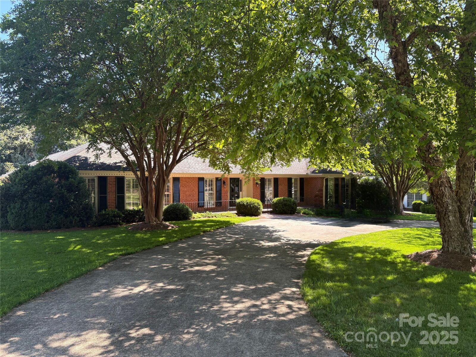 Property Photo:  4815 Sentinel Post Road  NC 28226 