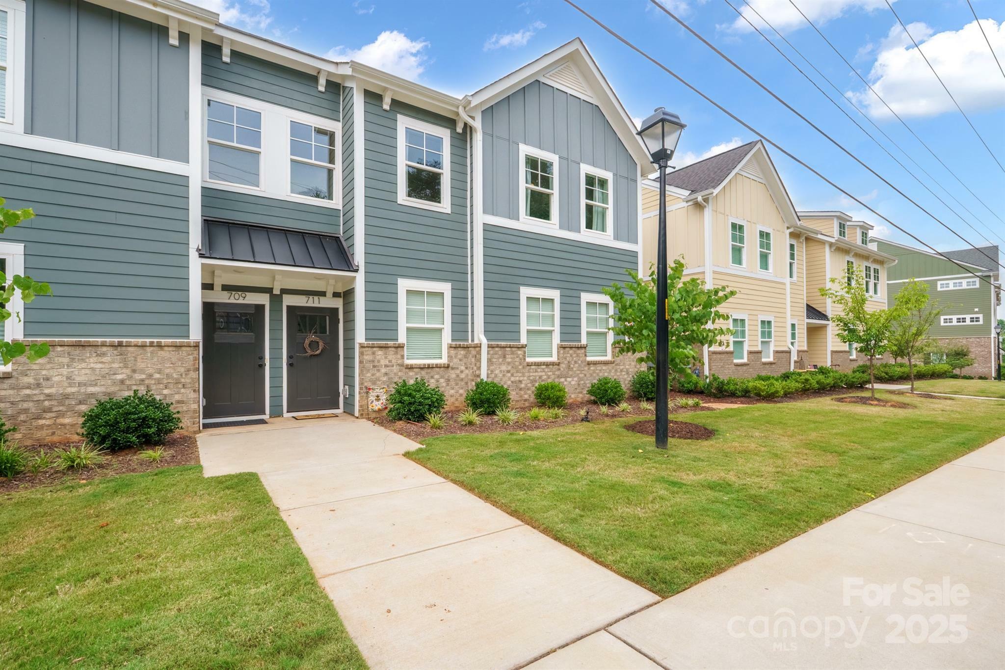 Property Photo: 711 Beaty Street NC 28036
