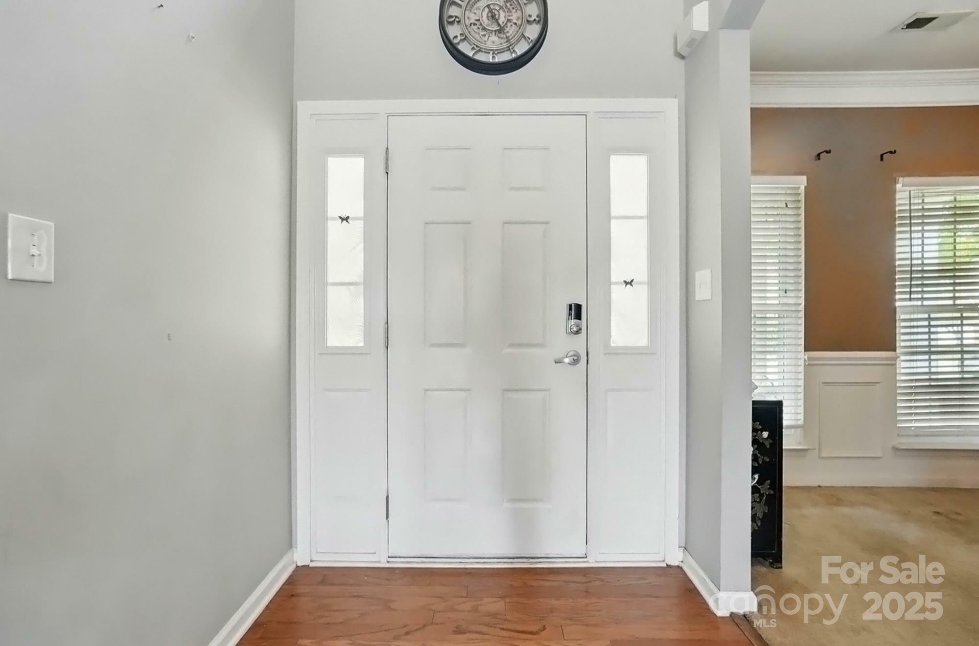 Property Photo: 2324 Oakdale Creek Lane NC 28216