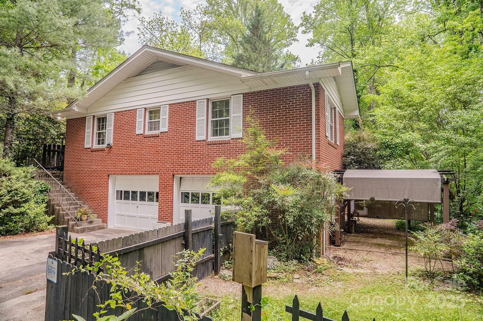 Property Photo: 2512 Little River Road NC 28739