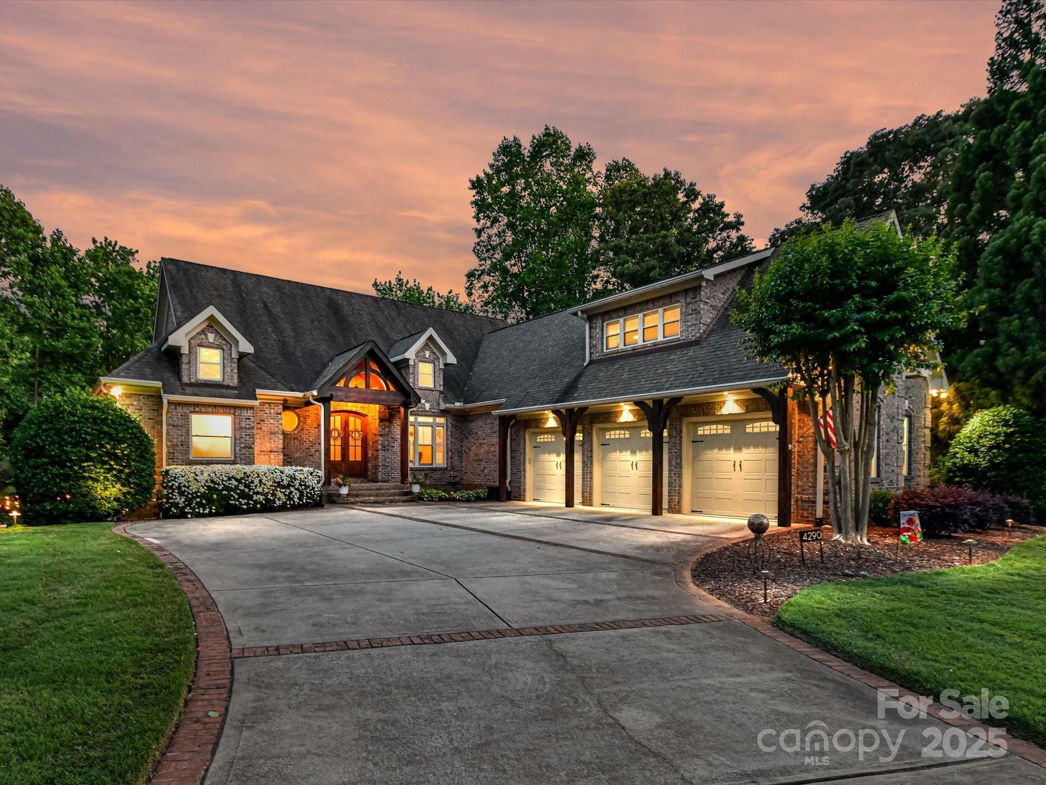 Property Photo: 4290 Barbrick Street NC 28673