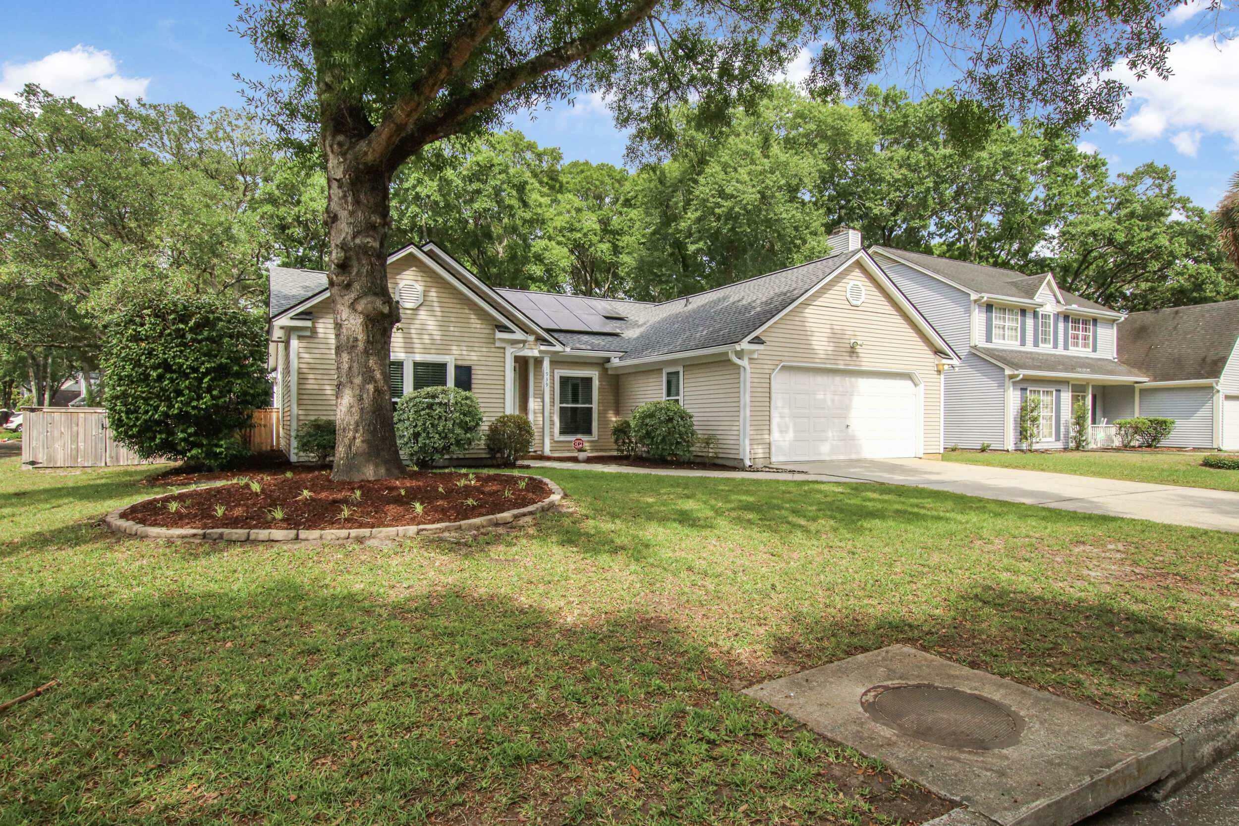 Property Photo: 1939 Oak Tree Lane SC 29464