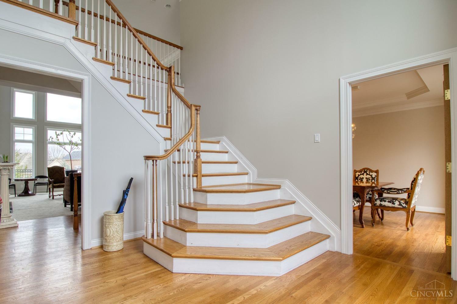 Property Photo: 7760 Ingrams Ridge Drive OH 45244