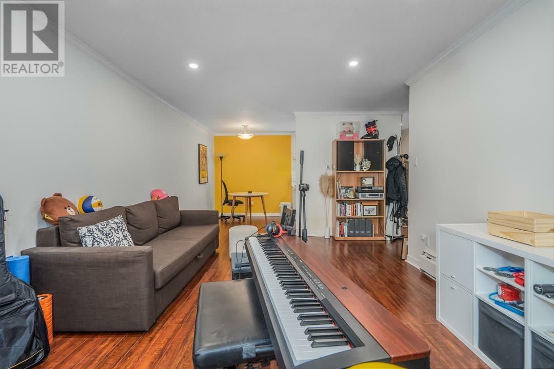 Property Photo:  3787 West 4th Avenue 111  BC V6R 1P4 