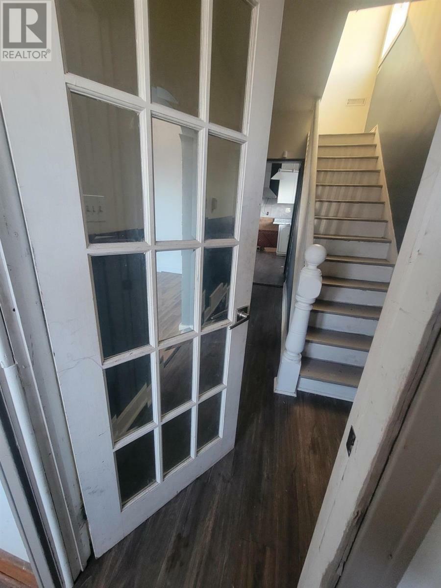 Property Photo: 217 Wallace Ter ON P6C 1K2