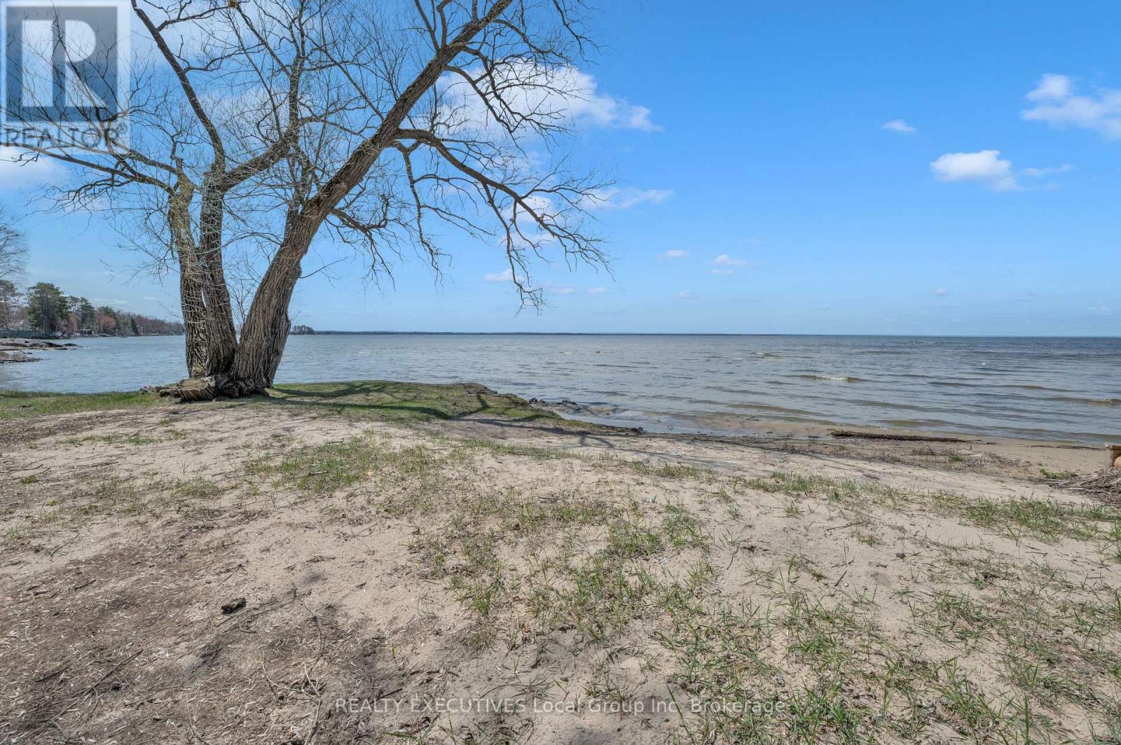 Property Photo: 931 Premier Road ON P1A 2H7