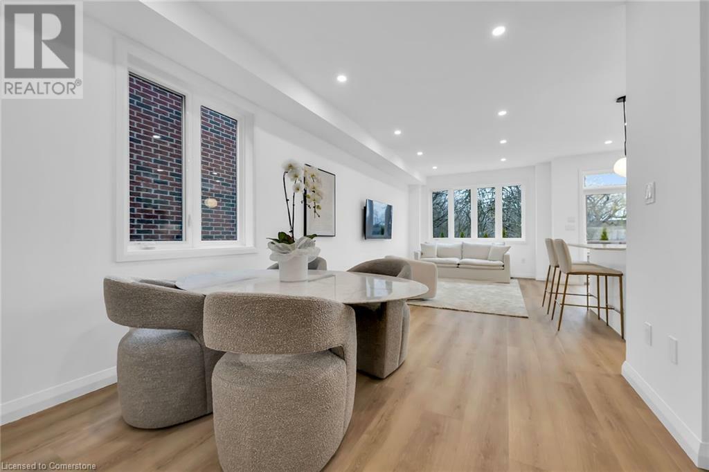 Property Photo: 31 Kingfisher Drive ON L9A 5A4