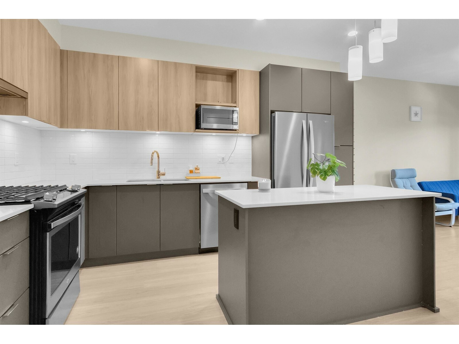 Property Photo: 6950 Nicholson 211 BC V4E 0A8