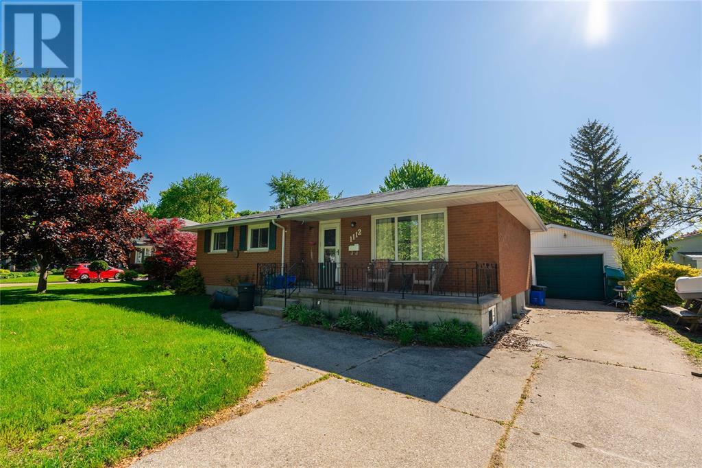 Property Photo:  1112 Hagle Street  ON N7V 4B1 