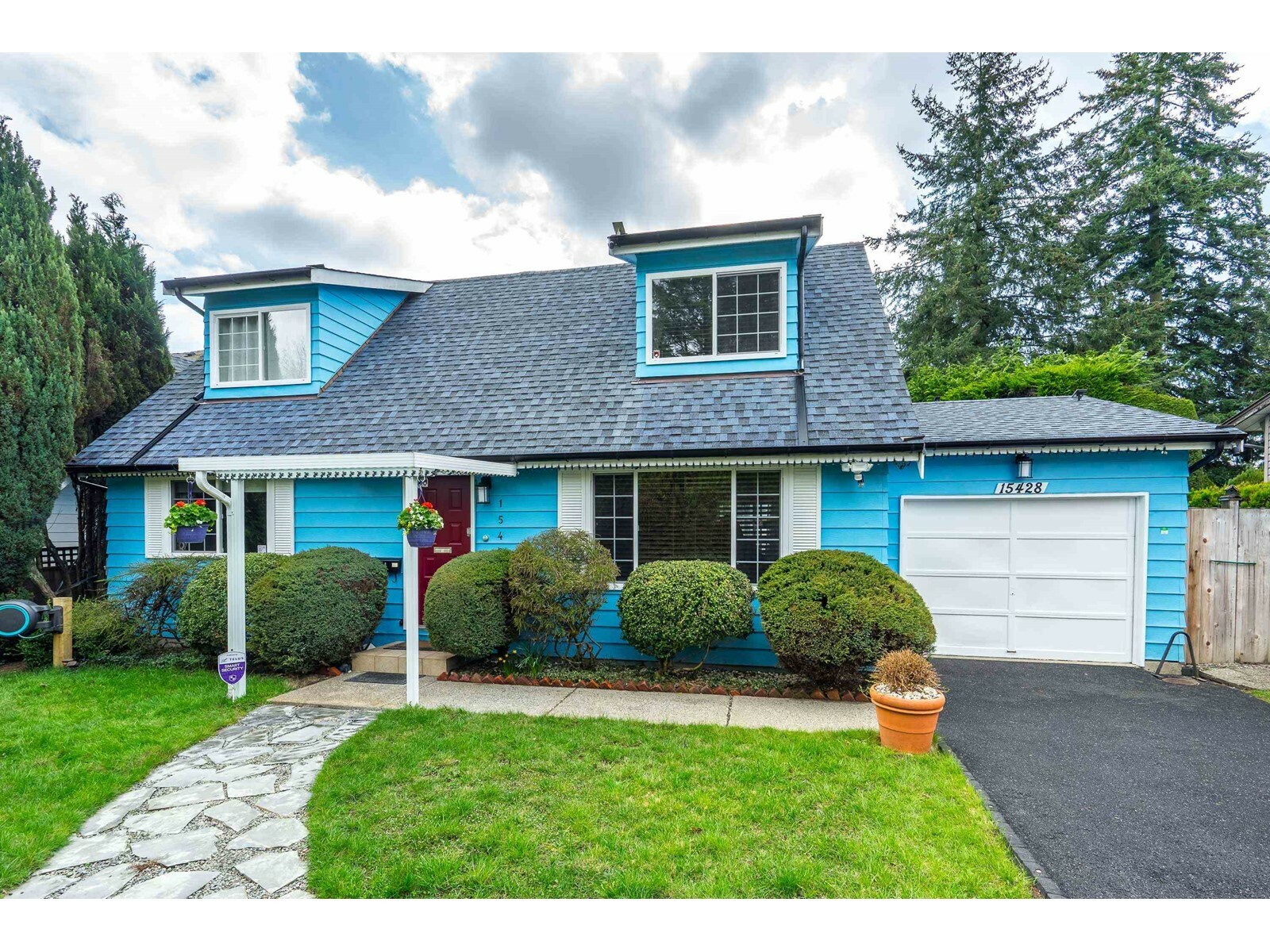 Photo de la propriété: 15428 Madrona BC V4A 5N3