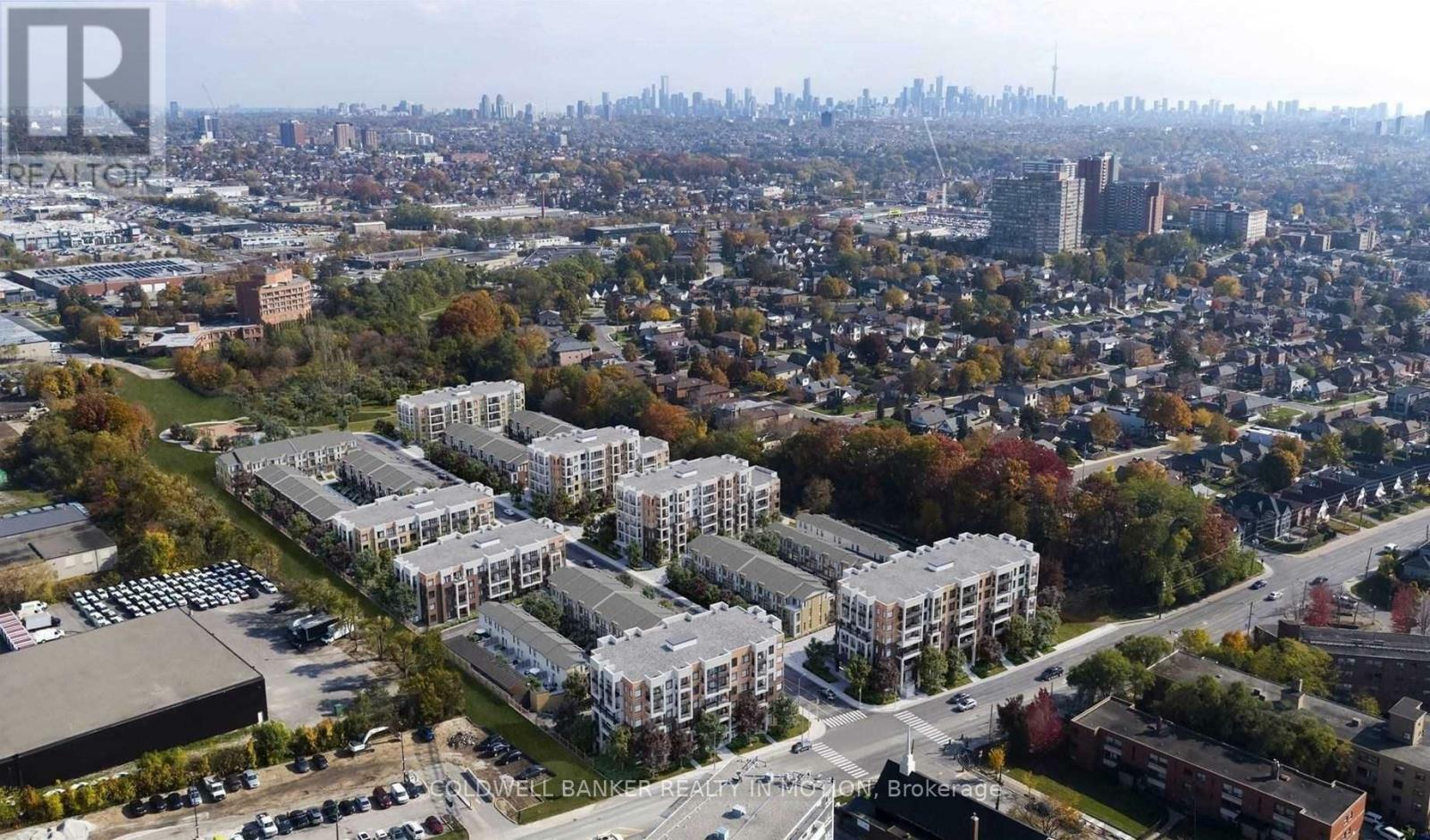 Photo de la propriété: 90 Canon Jackson Drive ON M6M 0C1
