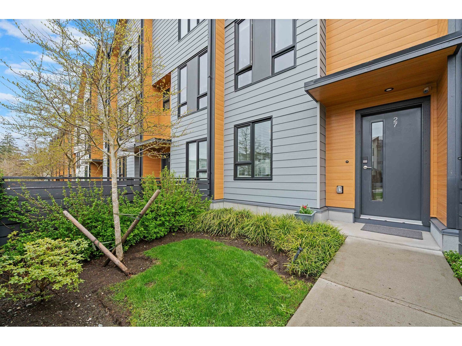 Property Photo: 16685 25 27 BC V3Z 0Z4