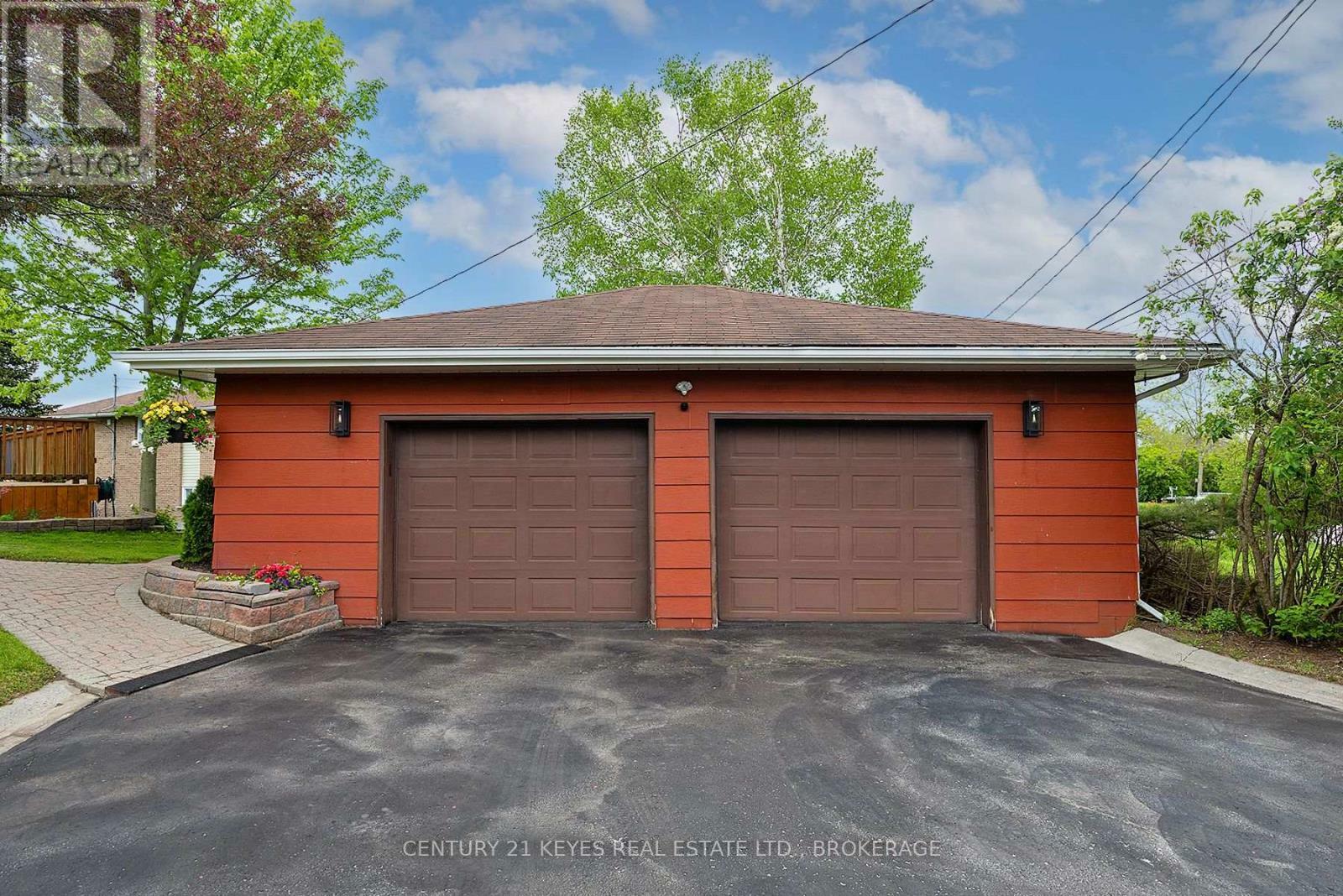 Photo de la propriété: 38 Willowbank Road West ON K7G 2V5