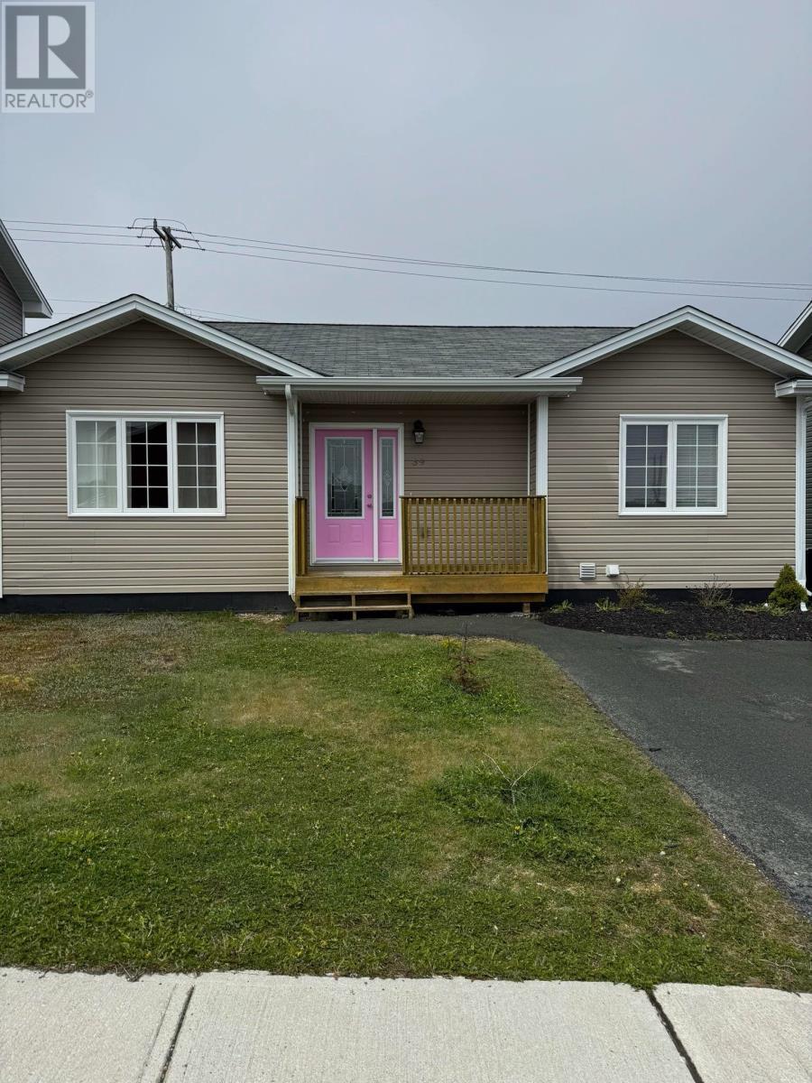 Property Photo: 39 Nautilus Street NL A1B 0G5