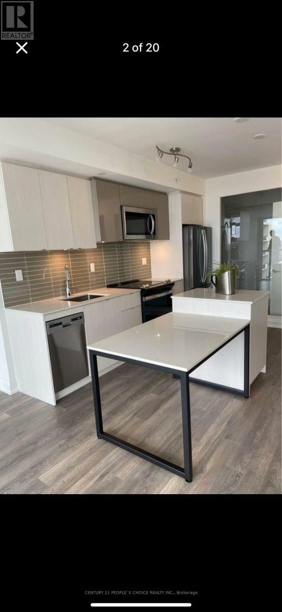 Property Photo:  1461 Lawrence Avenue West 1907  ON M6L 0A6 