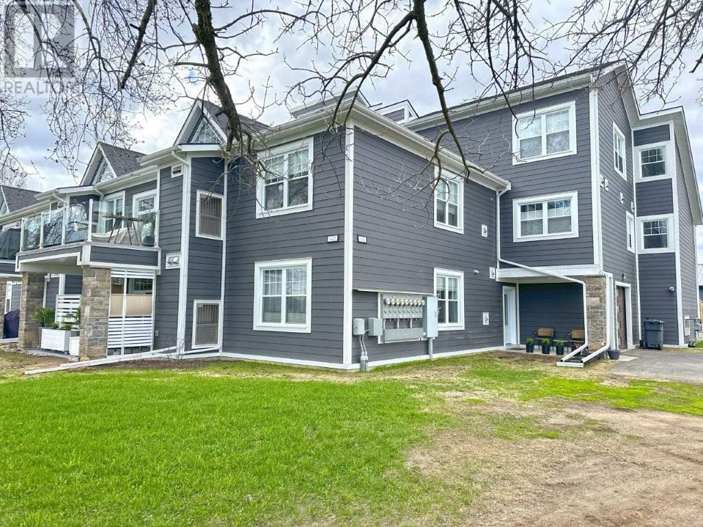 Property Photo:  101 443 Van Norman St  ON P7A 4C9 