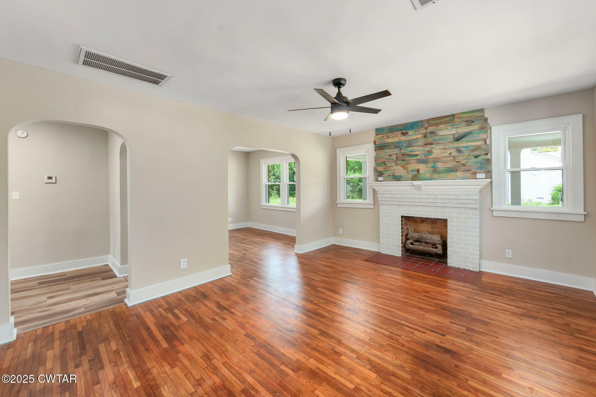 Property Photo: 129 Peabody Avenue TN 38301