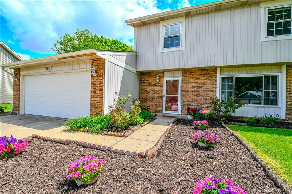 Property Photo:  1015 Brookwood Court  OH 45324 