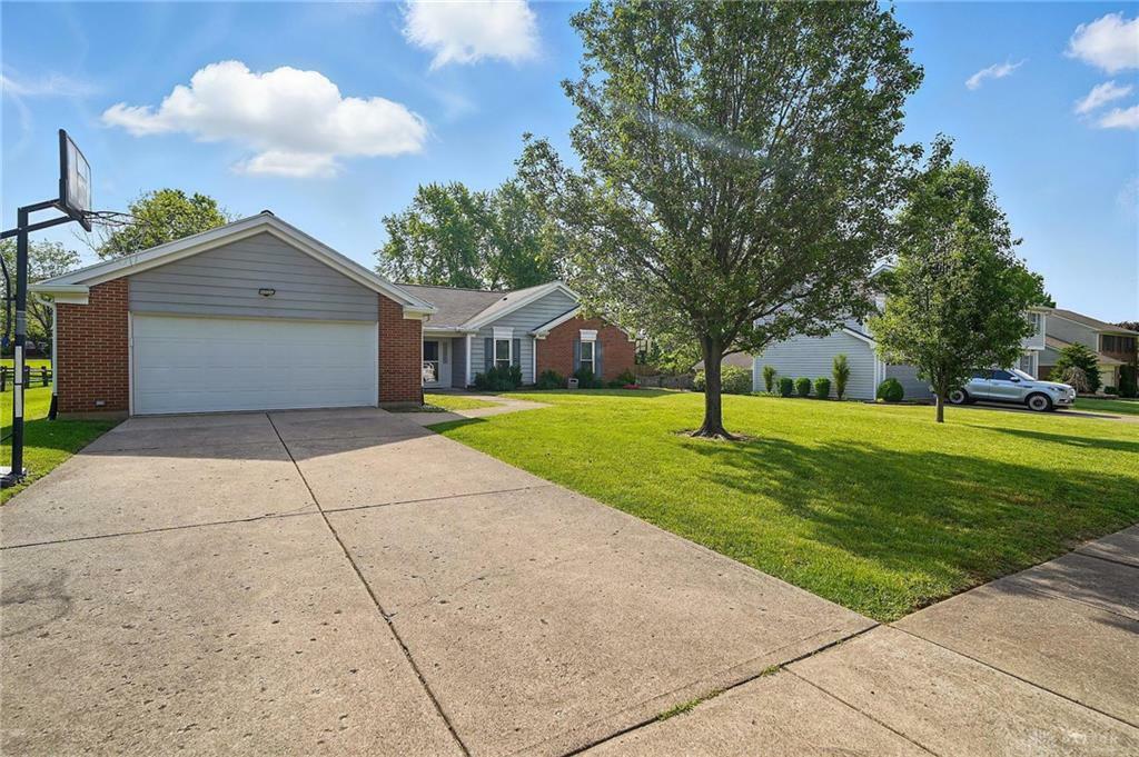 Property Photo: 601 Tara Oaks Drive OH 45042
