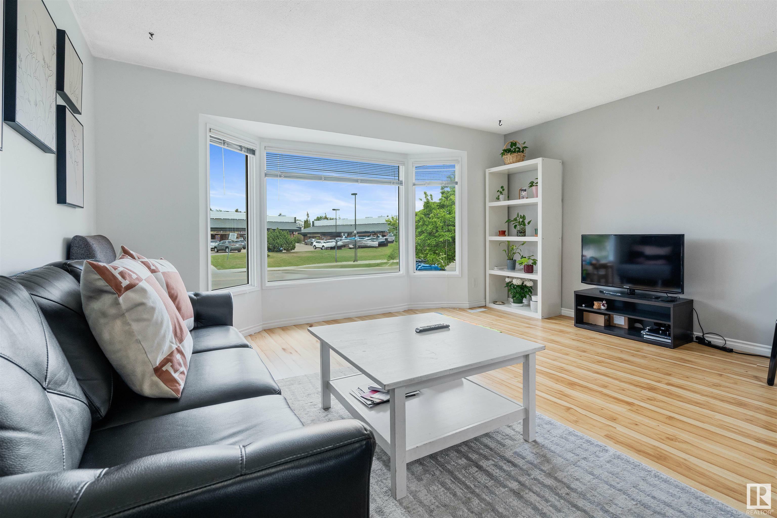 Property Photo: 294 Woodvale Rd W NW AB T6L 1P6