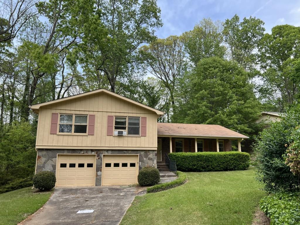 Property Photo: 3511 Brookview Drive GA 30068