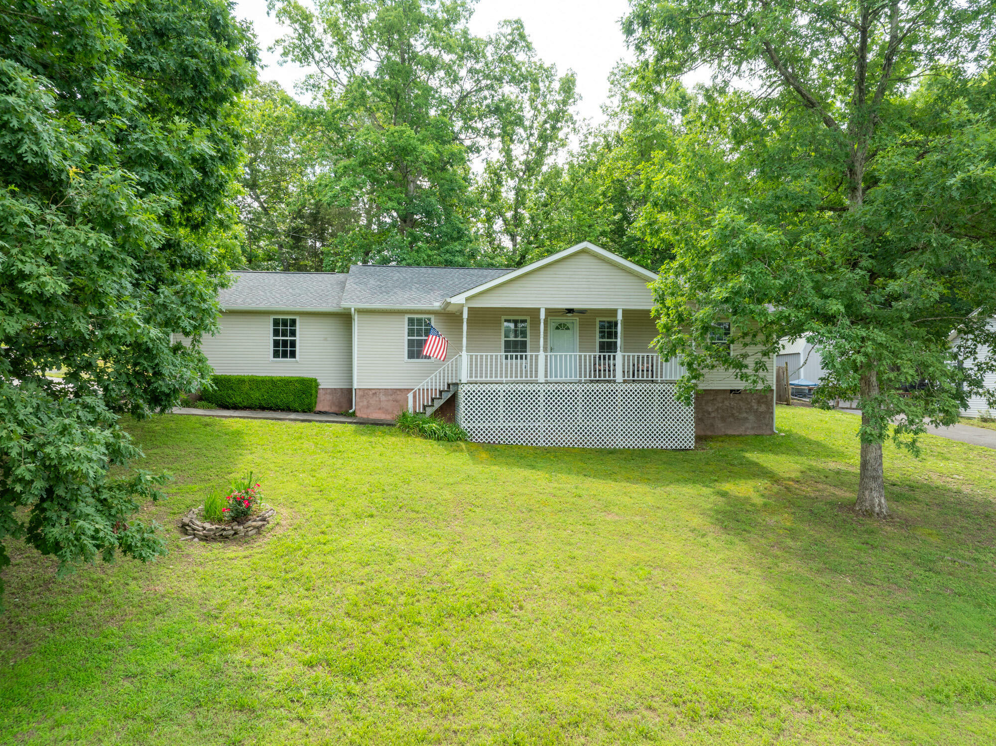 Property Photo: 347 Highland Drive TN 37327