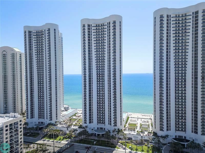 16001 Collins Ave 2001  Sunny Isles Beach FL 33160 photo