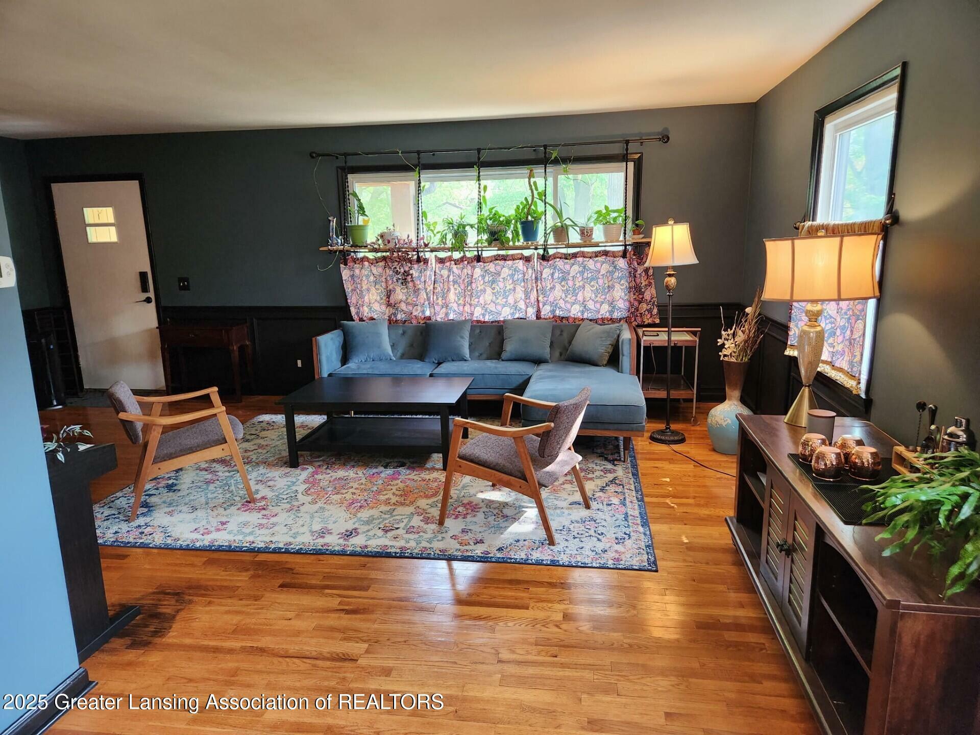 Property Photo: 710 Gainsborough Drive MI 48823