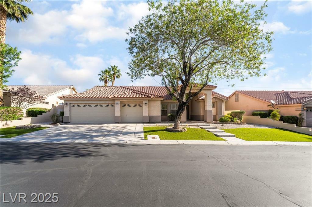 Property Photo: 4176 Skywalker Avenue NV 89120