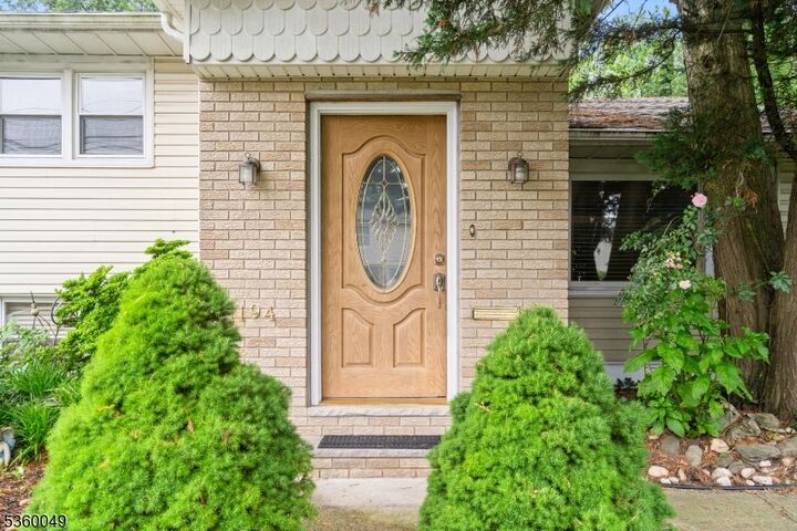 1194 Magie Ave  Elizabeth City NJ 07208 photo